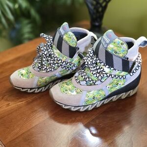 listing-status-banner